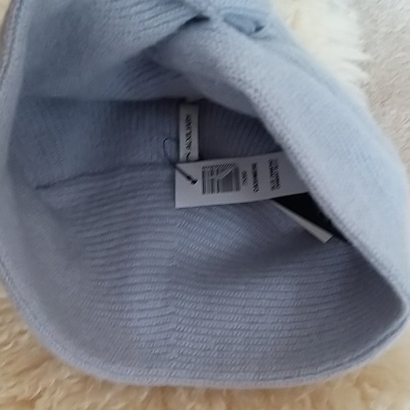 Aritiza Auxiliary Beanie 88% Cashmere in Light Blue - NWTags - Picture 7 of 16